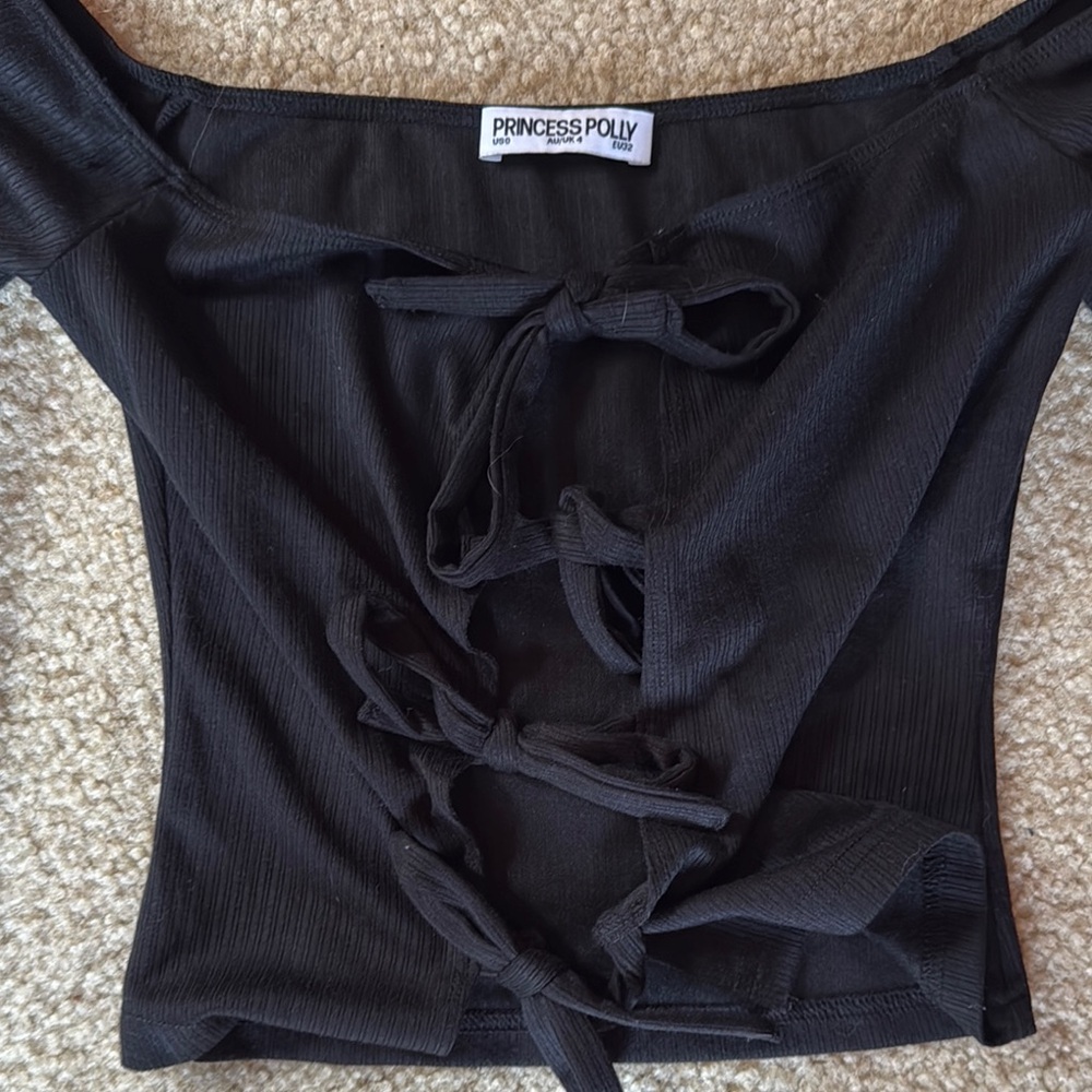 Elegant Black Off-Shoulder Top - Picture 4 of 6